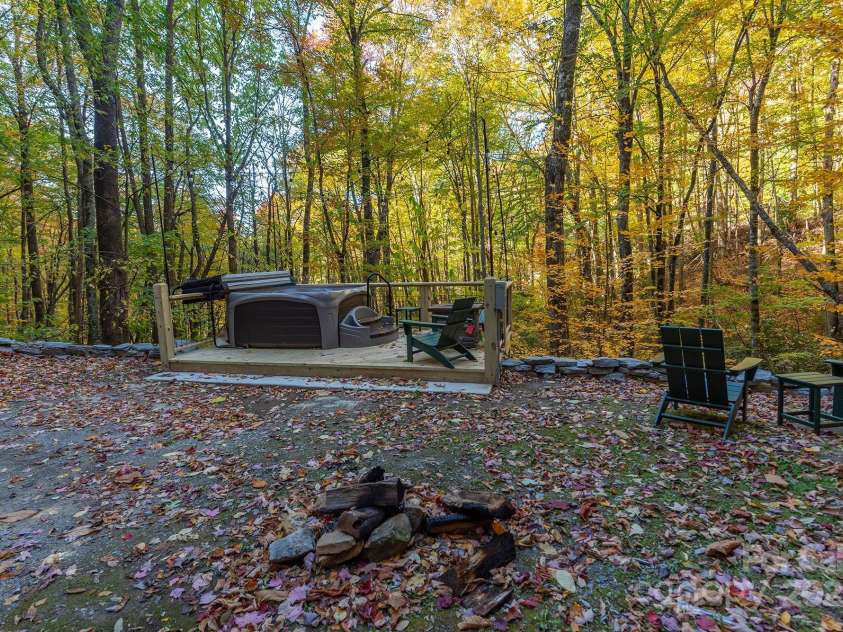 100 Candlemaker Trail, Maggie Valley, NC 28751.  MLS# CAR4249616, YatesRealty ID 12191. 