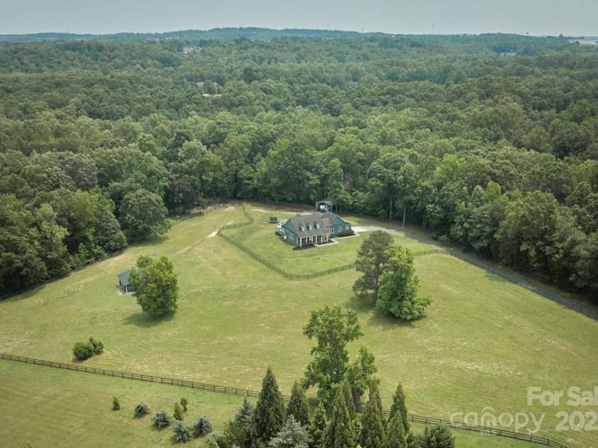 355 Night Lark Lane, Campobello, SC 29322.  MLS# CAR4264888, YatesRealty ID 12191. 