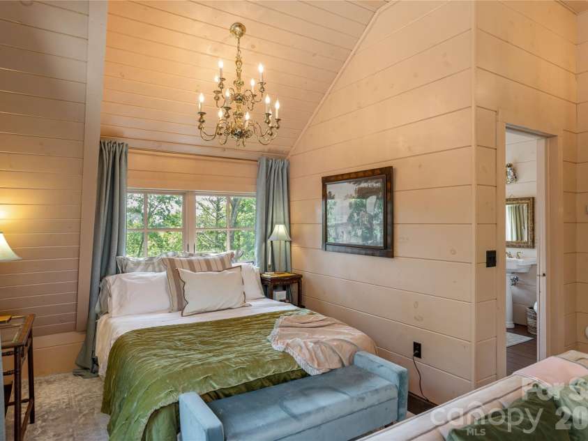106 McCauley Drive, Asheville, NC 28803.  MLS# CAR4366972, YatesRealty ID 12192. Upper Level Primary Bedroom