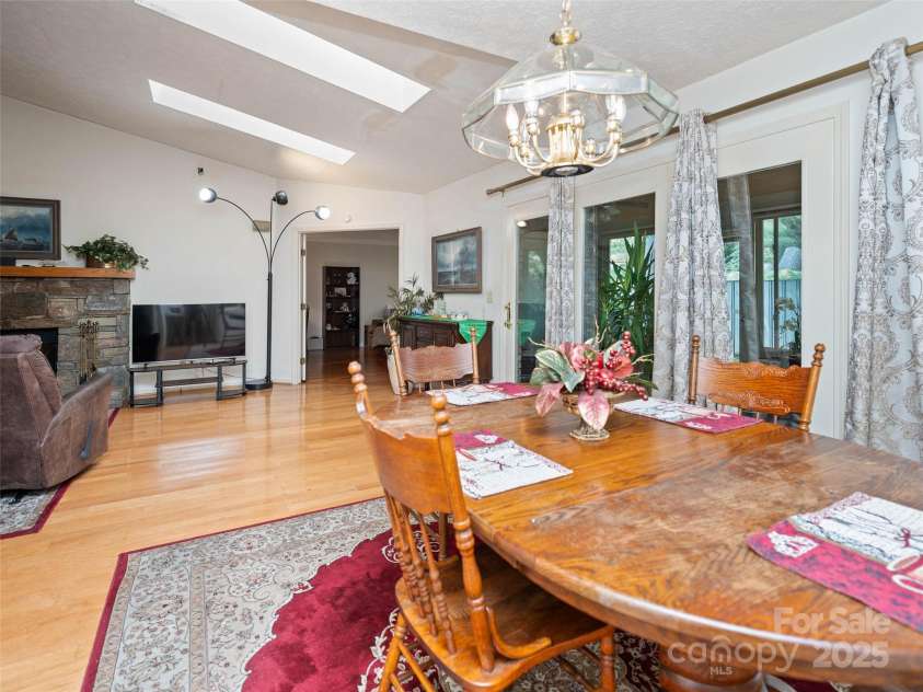 933 Kanuga Road, Hendersonville, NC 28739.  MLS# CAR4250849, YatesRealty ID 12192. 