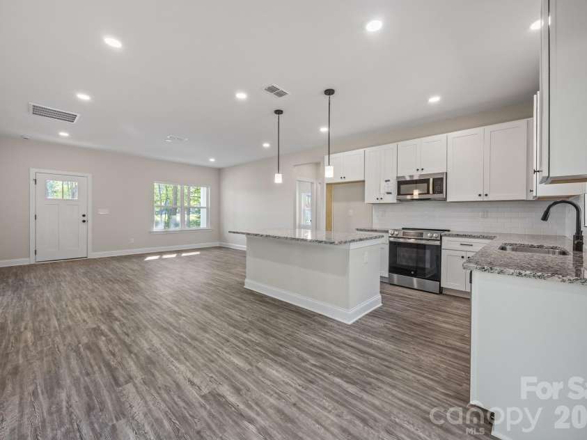 820 Bethlehem Road, Kings Mountain, NC 28086.  MLS# CAR4405664, YatesRealty ID 12193. 