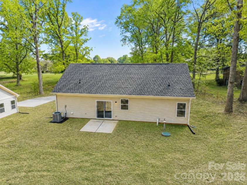 820 Bethlehem Road, Kings Mountain, NC 28086.  MLS# CAR4405664, YatesRealty ID 12193. 
