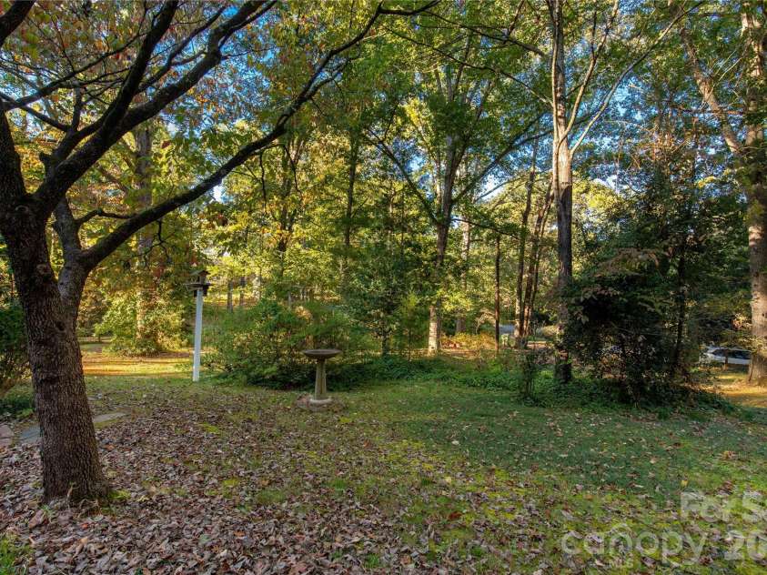 406 Pine Street, Lancaster, SC 29720.  MLS# CAR4310615, YatesRealty ID 12194. 