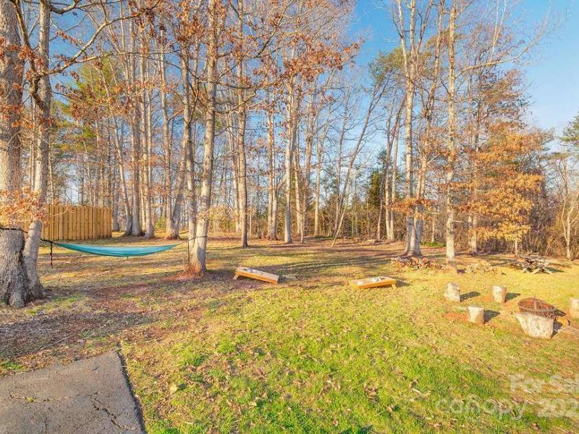 61 Buckle Ridge, Weaverville, NC 28787.  MLS# CAR4247787, YatesRealty ID 12194. 