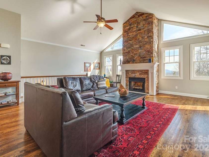 61 Buckle Ridge, Weaverville, NC 28787.  MLS# CAR4247787, YatesRealty ID 12194. 