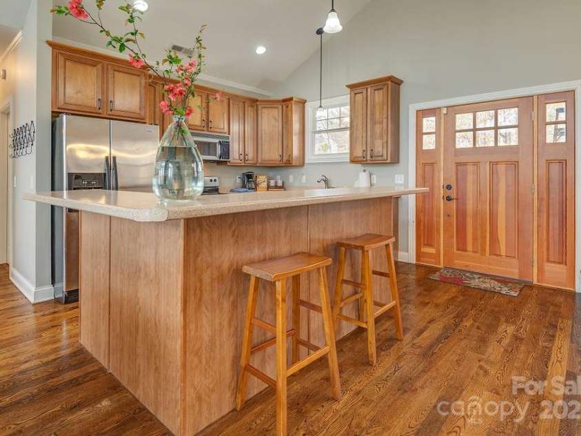 61 Buckle Ridge, Weaverville, NC 28787.  MLS# CAR4247787, YatesRealty ID 12194. 