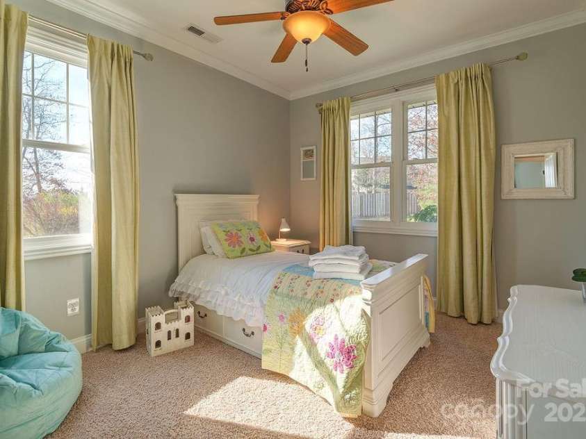 61 Buckle Ridge, Weaverville, NC 28787.  MLS# CAR4247787, YatesRealty ID 12194. 
