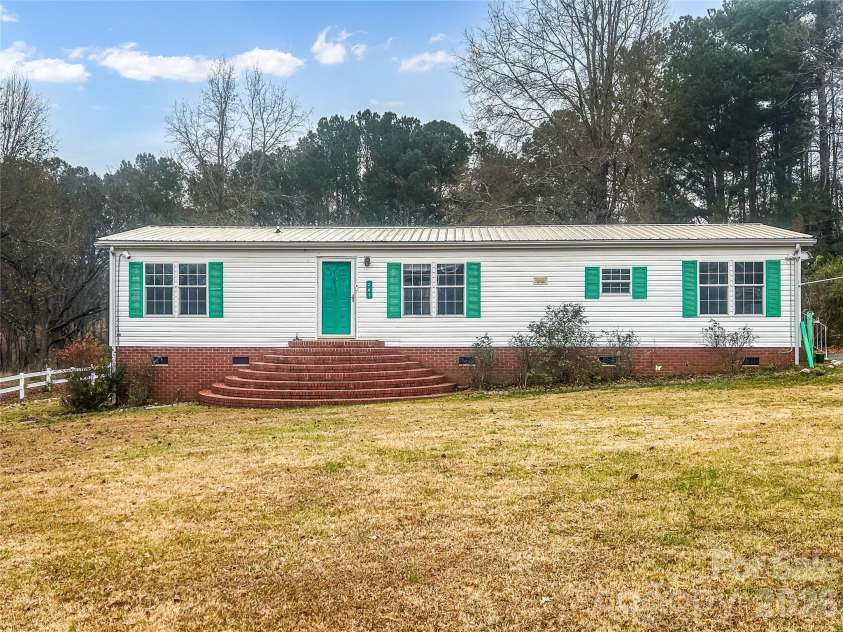 205 Haywood Lane, Mount Gilead, NC 27306.  MLS# CAR4328802, YatesRealty ID 12195. 