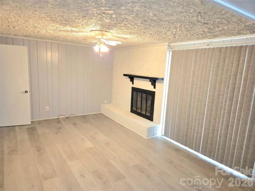 7222 Melody Lane, Charlotte, NC 28214.  MLS# CAR4367730, YatesRealty ID 12196. 