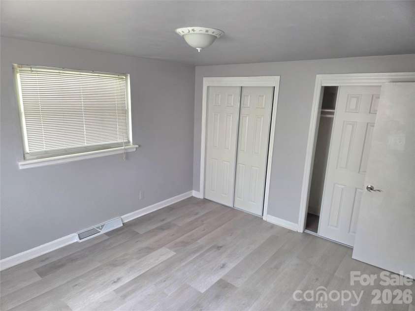 7222 Melody Lane, Charlotte, NC 28214.  MLS# CAR4367730, YatesRealty ID 12196. 