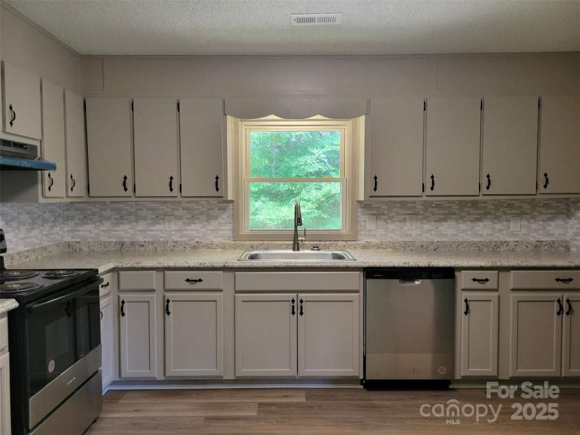 3634 Cartledge Creek Road, Mount Gilead, NC 27306.  MLS# CAR4253868, YatesRealty ID 12197. Kitchen