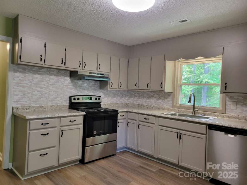 3634 Cartledge Creek Road, Mount Gilead, NC 27306.  MLS# CAR4253868, YatesRealty ID 12197. Kitchen