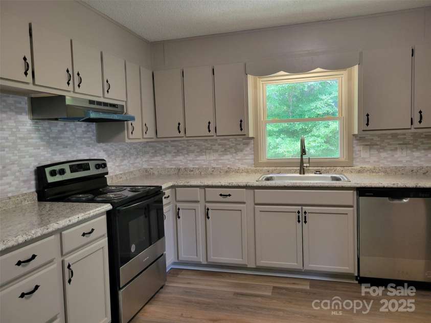 3634 Cartledge Creek Road, Mount Gilead, NC 27306.  MLS# CAR4253868, YatesRealty ID 12197. Kitchen