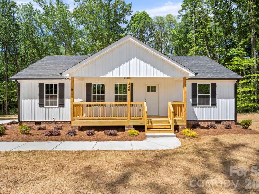 326 Sharon Road, York, SC 29745.  MLS# CAR4369537, YatesRealty ID 12198. 