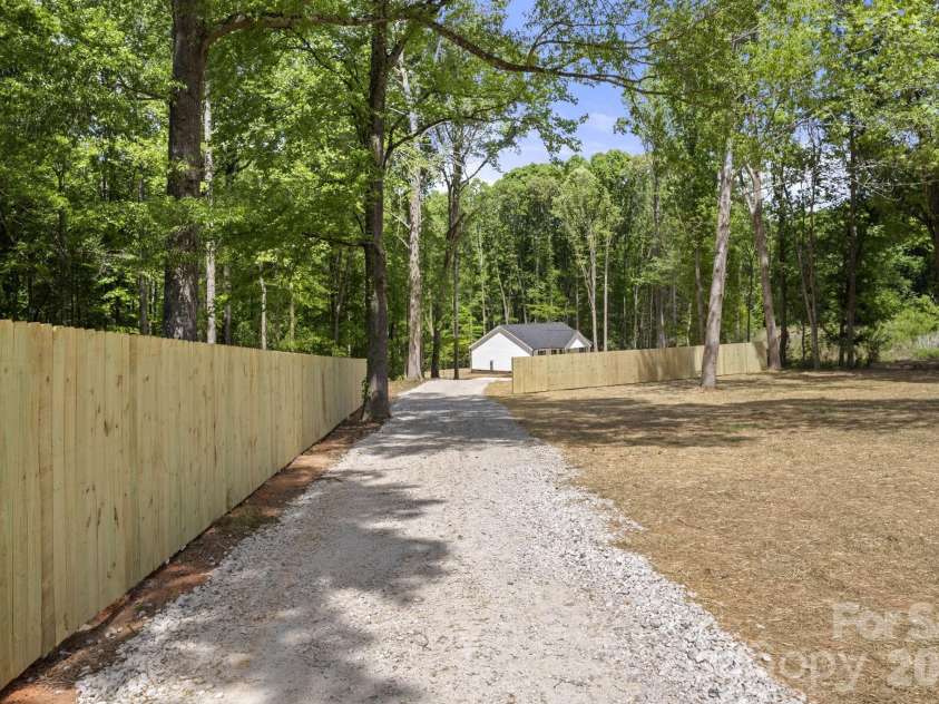 326 Sharon Road, York, SC 29745.  MLS# CAR4369537, YatesRealty ID 12198. 