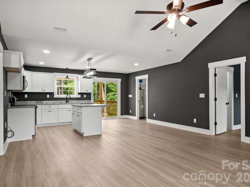 326 Sharon Road, York, SC 29745.  MLS# CAR4369537, YatesRealty ID 12198. 