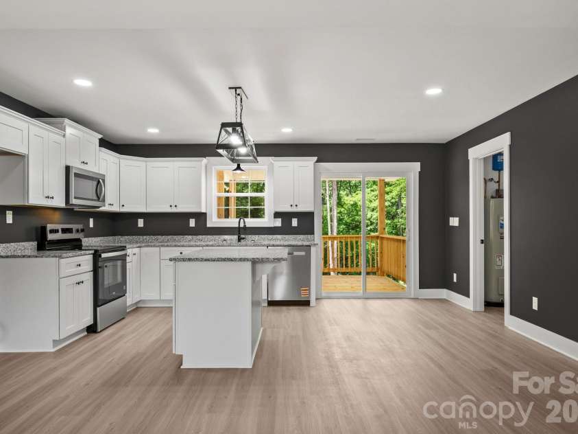 326 Sharon Road, York, SC 29745.  MLS# CAR4369537, YatesRealty ID 12198. 
