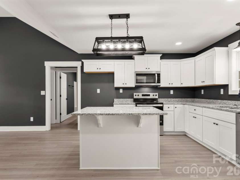 326 Sharon Road, York, SC 29745.  MLS# CAR4369537, YatesRealty ID 12198. 