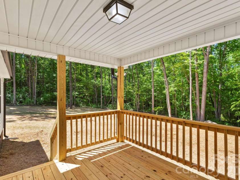 326 Sharon Road, York, SC 29745.  MLS# CAR4369537, YatesRealty ID 12198. 