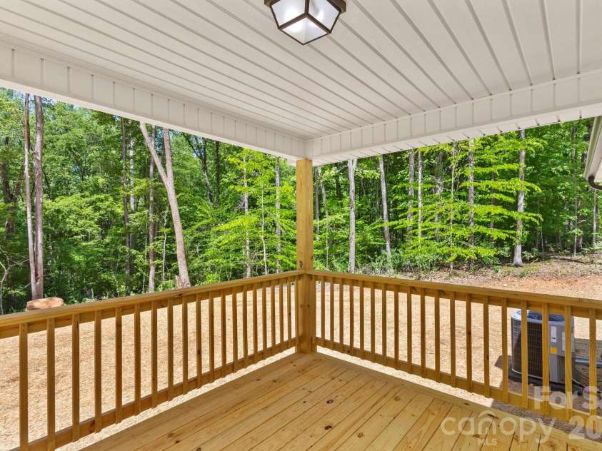 326 Sharon Road, York, SC 29745.  MLS# CAR4369537, YatesRealty ID 12198. 