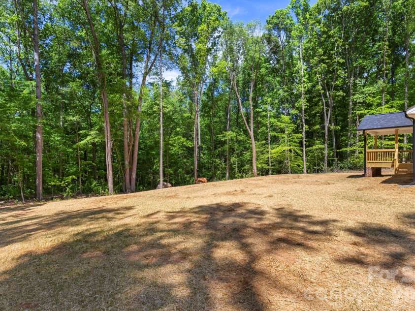 326 Sharon Road, York, SC 29745.  MLS# CAR4369537, YatesRealty ID 12198. 