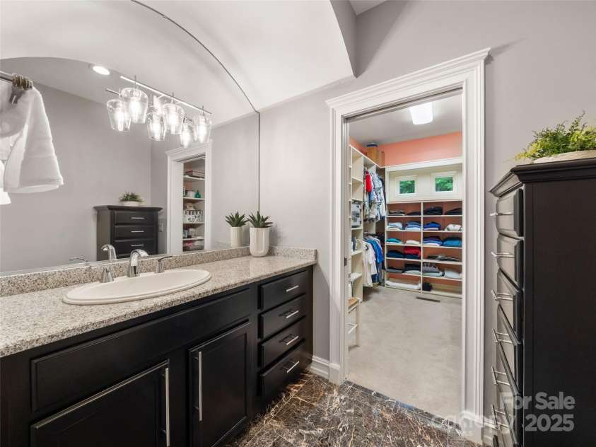 55 Edgewood Road Extension, Asheville, NC 28803.  MLS# CAR4256577, YatesRealty ID 12199. 