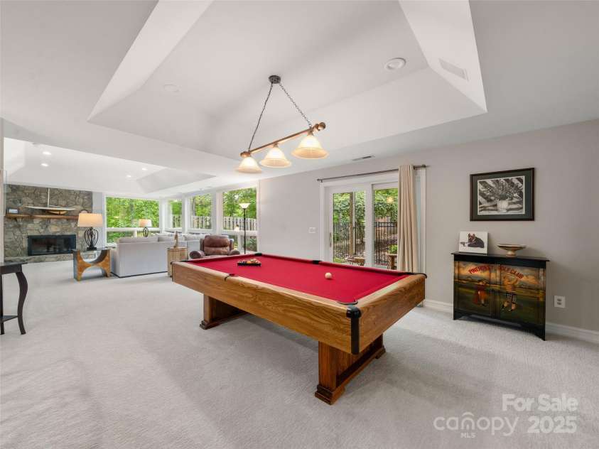 55 Edgewood Road Extension, Asheville, NC 28803.  MLS# CAR4256577, YatesRealty ID 12199. 