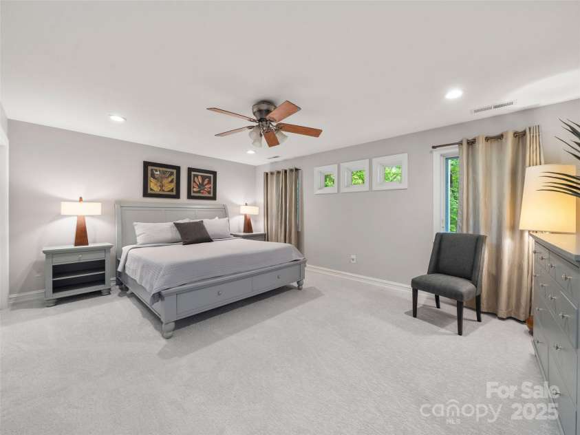 55 Edgewood Road Extension, Asheville, NC 28803.  MLS# CAR4256577, YatesRealty ID 12199. 