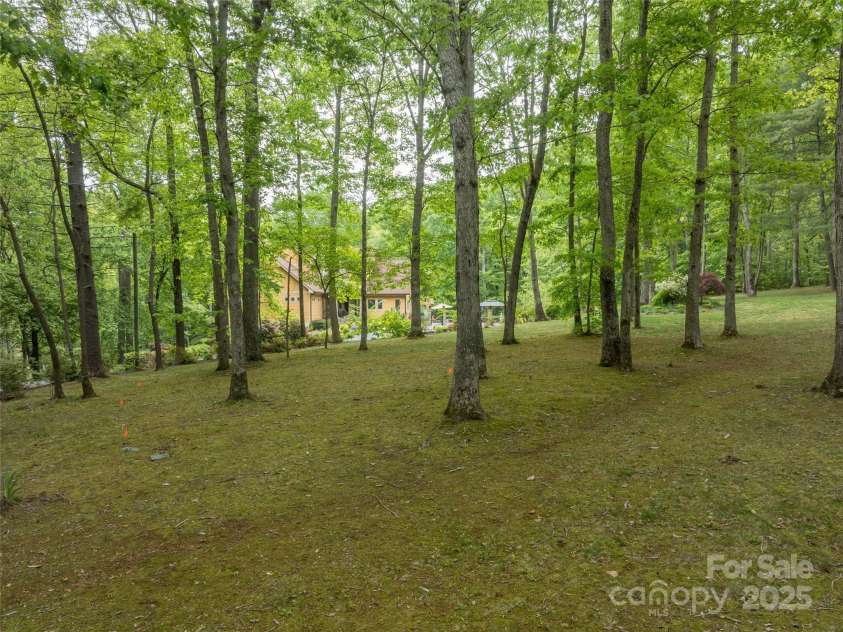 55 Edgewood Road Extension, Asheville, NC 28803.  MLS# CAR4256577, YatesRealty ID 12199. 