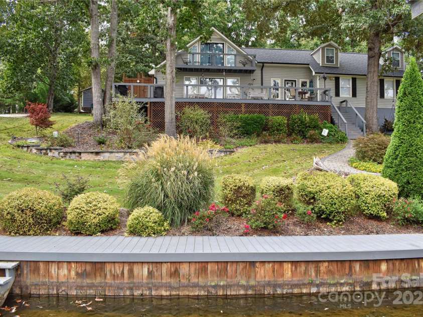 117 Sunrise Point, Badin Lake, NC 28127.  MLS# CAR4306382, YatesRealty ID 122. 