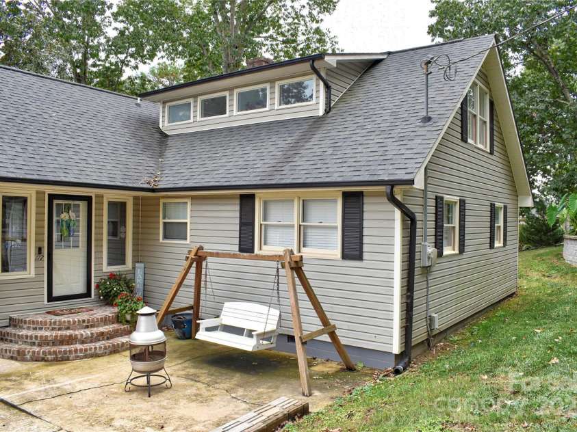 117 Sunrise Point, Badin Lake, NC 28127.  MLS# CAR4306382, YatesRealty ID 122. 