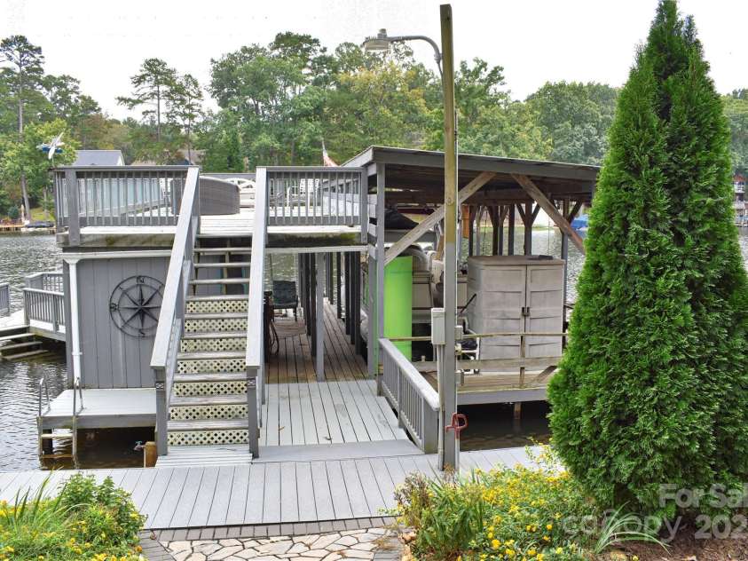 117 Sunrise Point, Badin Lake, NC 28127.  MLS# CAR4306382, YatesRealty ID 122. 