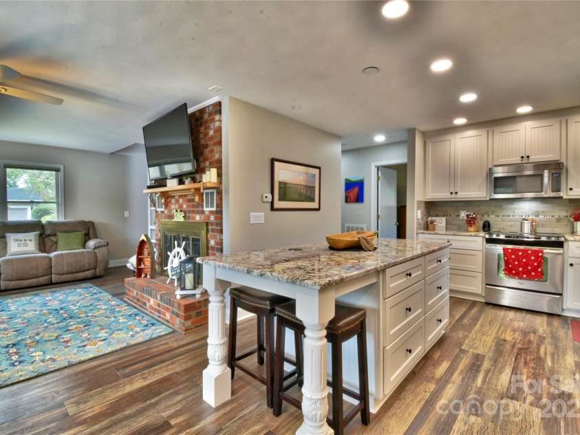 117 Sunrise Point, Badin Lake, NC 28127.  MLS# CAR4306382, YatesRealty ID 122. 