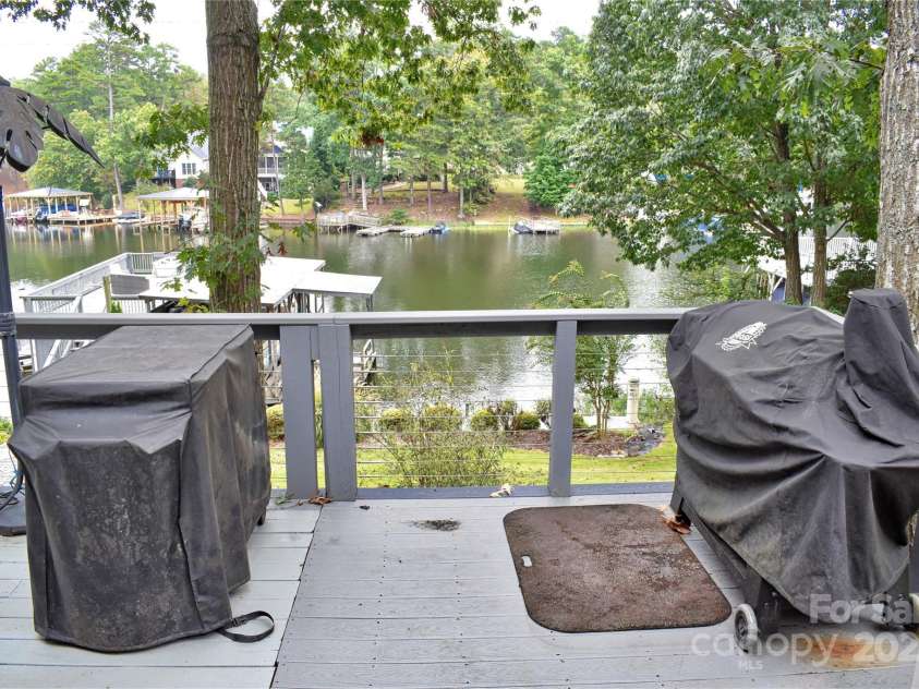 117 Sunrise Point, Badin Lake, NC 28127.  MLS# CAR4306382, YatesRealty ID 122. 
