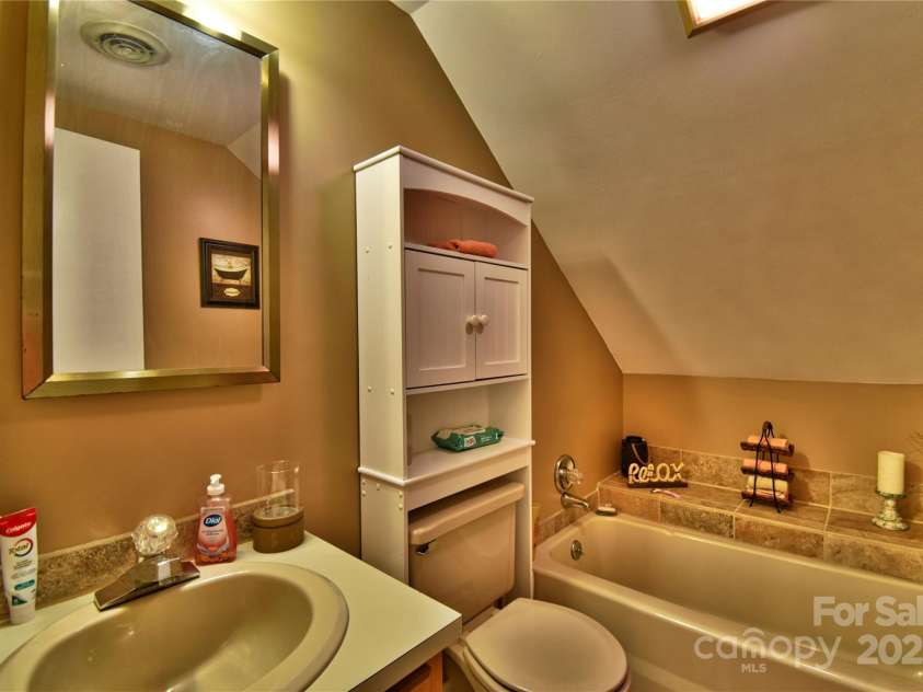 117 Sunrise Point, Badin Lake, NC 28127.  MLS# CAR4306382, YatesRealty ID 122. 