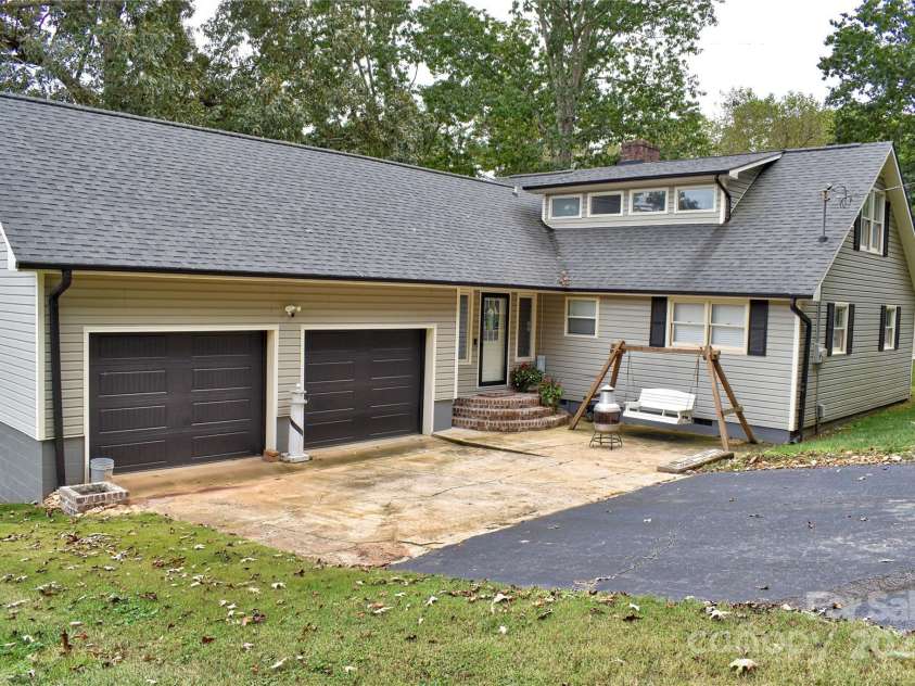 117 Sunrise Point, Badin Lake, NC 28127.  MLS# CAR4306382, YatesRealty ID 122. 