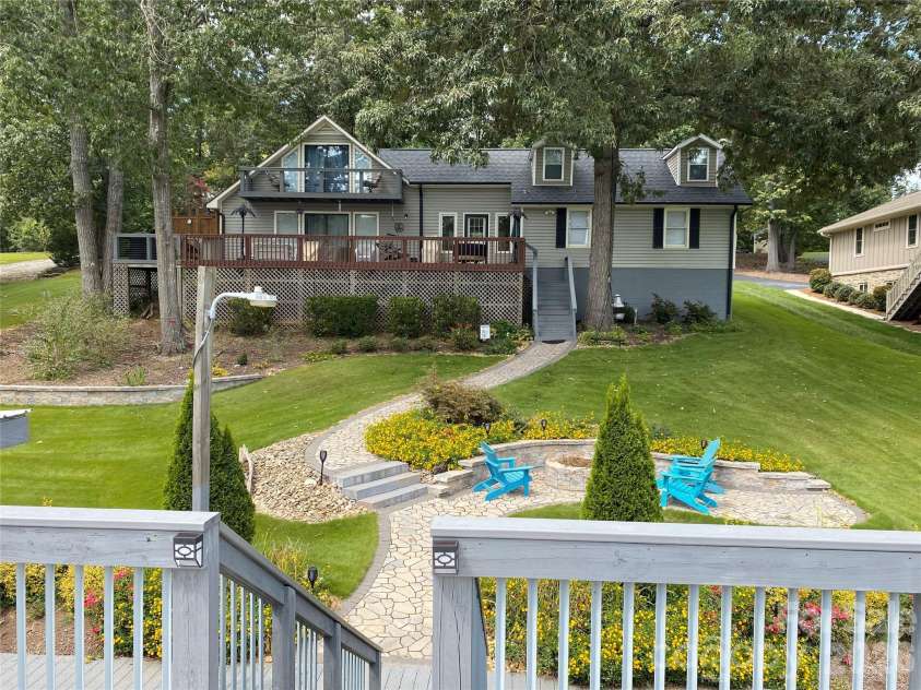 117 Sunrise Point, Badin Lake, NC 28127.  MLS# CAR4306382, YatesRealty ID 122. 