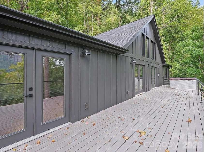 384 Cascada Vista Drive, Chimney Rock, NC 28720.  MLS# CAR4397127, YatesRealty ID 1220. 