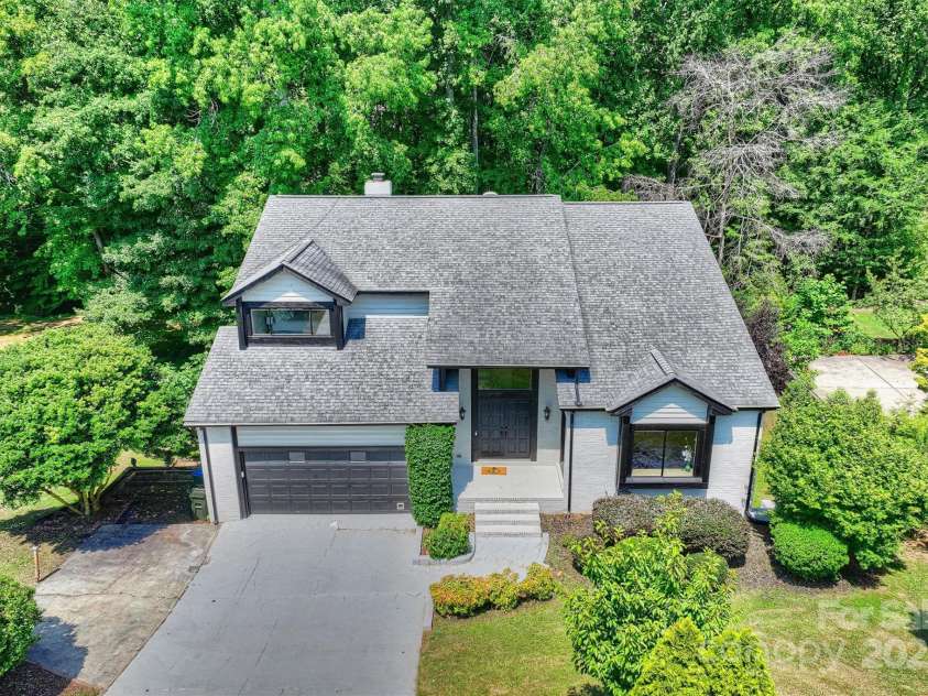 9334 Hunting Court, Matthews, NC 28105.  MLS# CAR4276663, YatesRealty ID 1220. 