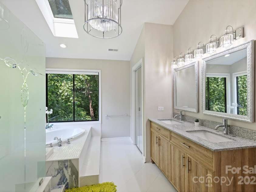 9334 Hunting Court, Matthews, NC 28105.  MLS# CAR4276663, YatesRealty ID 1220. 