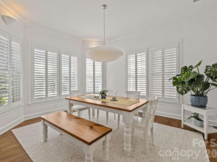 1208 Dilworth Crescent Row, Charlotte, NC 28203.  MLS# CAR4363810, YatesRealty ID 12200. Dining Room
