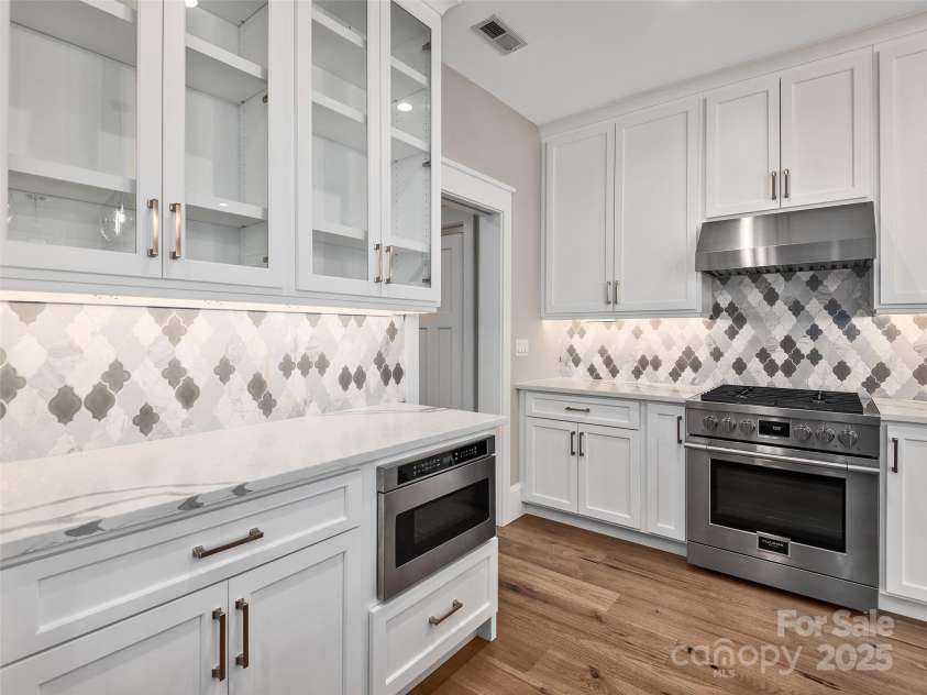 60 Starwood Valley Trail, Arden, NC 28704.  MLS# CAR4249858, YatesRealty ID 12200. 