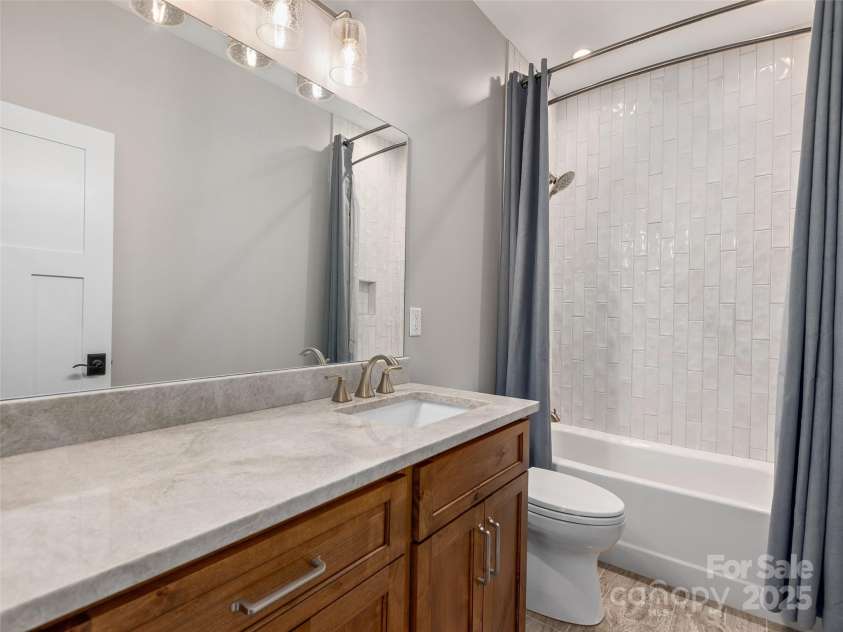 60 Starwood Valley Trail, Arden, NC 28704.  MLS# CAR4249858, YatesRealty ID 12200. 