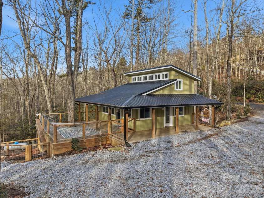 7039 Joe Bowman Avenue, Newland, NC 28657.  MLS# CAR4346324, YatesRealty ID 12202. 