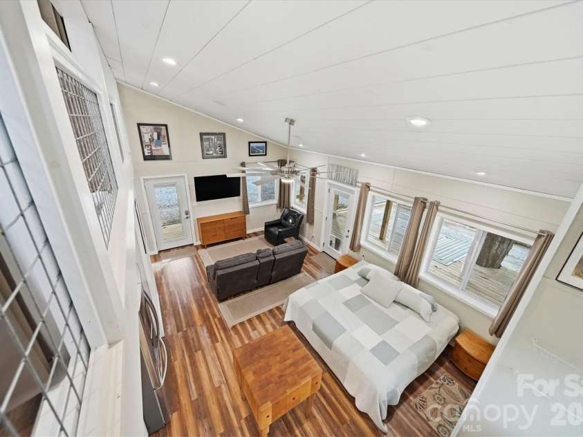 7039 Joe Bowman Avenue, Newland, NC 28657.  MLS# CAR4346324, YatesRealty ID 12202. 