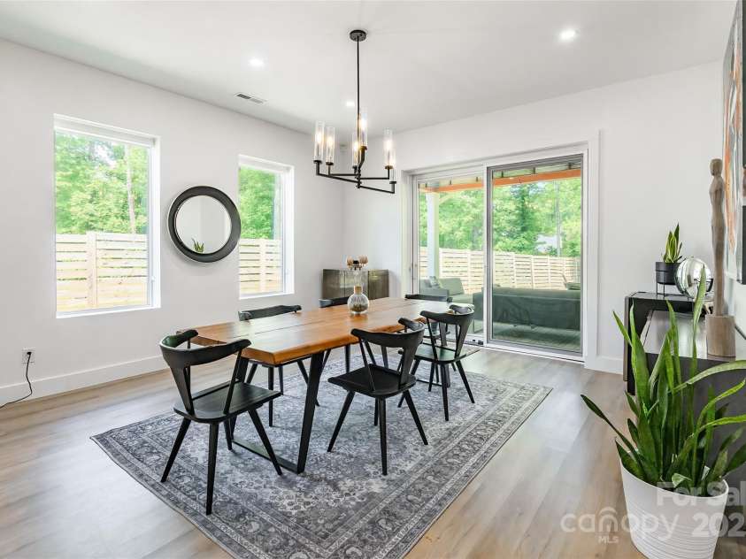 7728 Shalom Drive, Charlotte, NC 28216.  MLS# CAR4256052, YatesRealty ID 12202. 