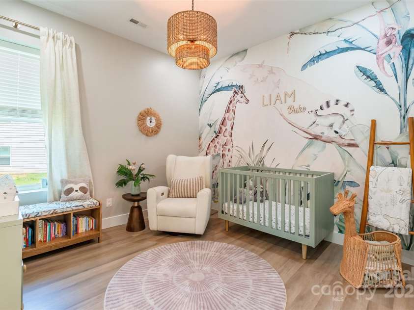 7728 Shalom Drive, Charlotte, NC 28216.  MLS# CAR4256052, YatesRealty ID 12202. 