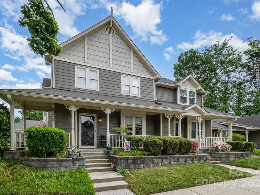 2756 Von Thuringer Court, Charlotte, NC 28210.  MLS# CAR4243209, YatesRealty ID 12204. 