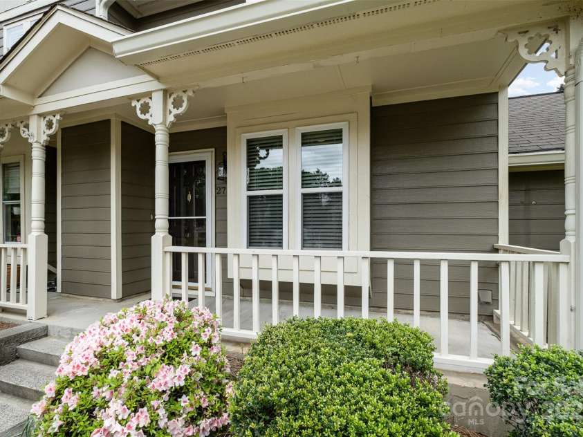 2756 Von Thuringer Court, Charlotte, NC 28210.  MLS# CAR4243209, YatesRealty ID 12204. 