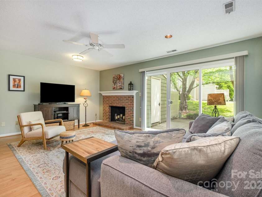 2756 Von Thuringer Court, Charlotte, NC 28210.  MLS# CAR4243209, YatesRealty ID 12204. 